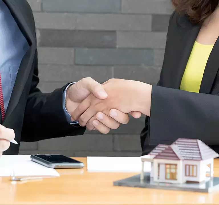 Why Sell to Us Instead of Letting the Home Go to Auction in Oceanside, NY?